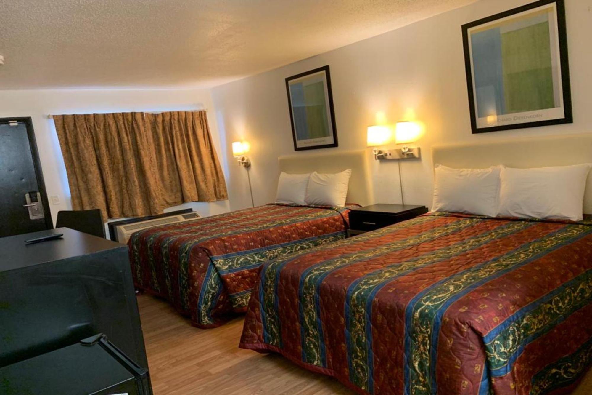 Economy Inn Of Holland Ngoại thất bức ảnh