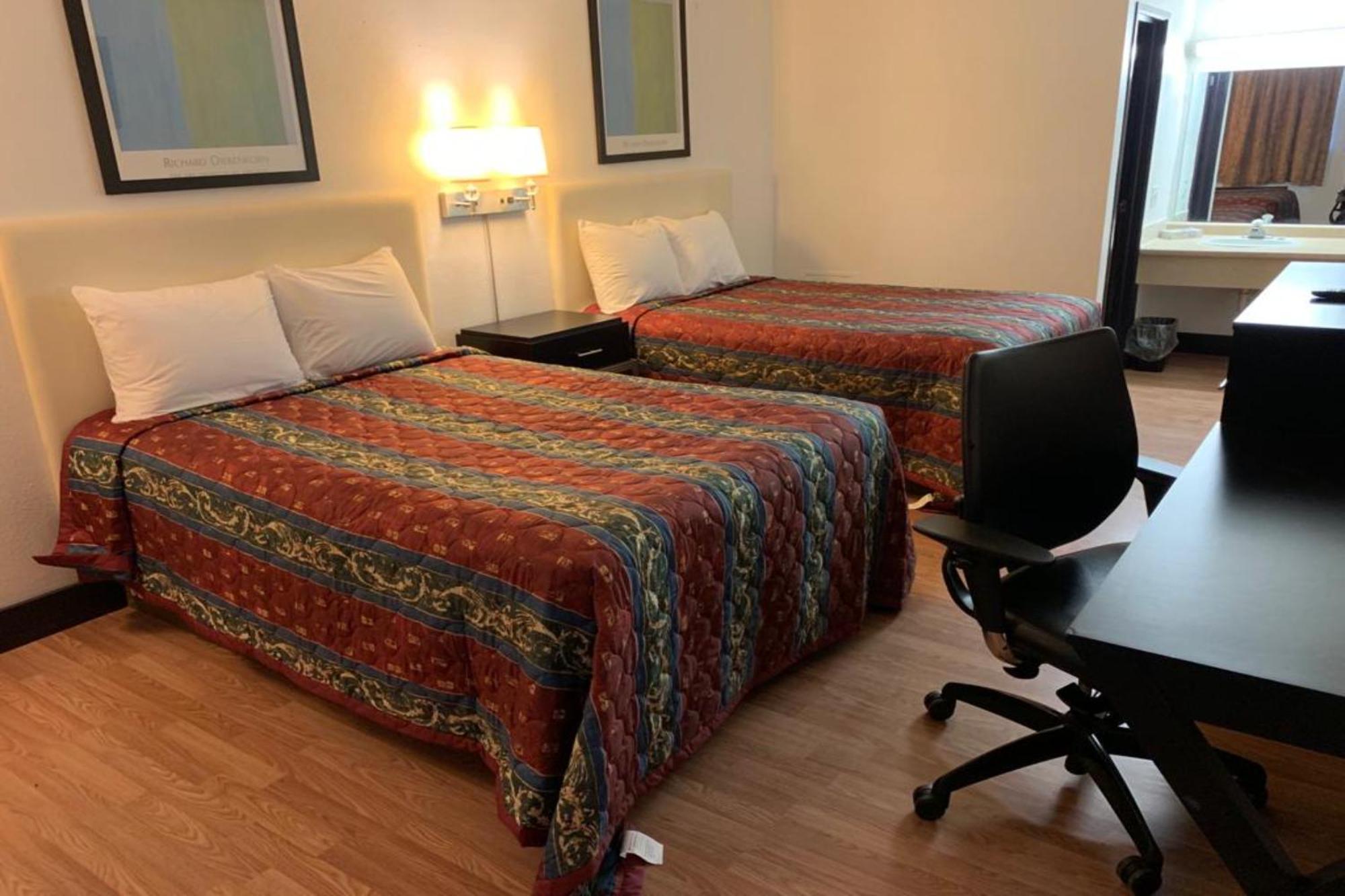 Economy Inn Of Holland Ngoại thất bức ảnh