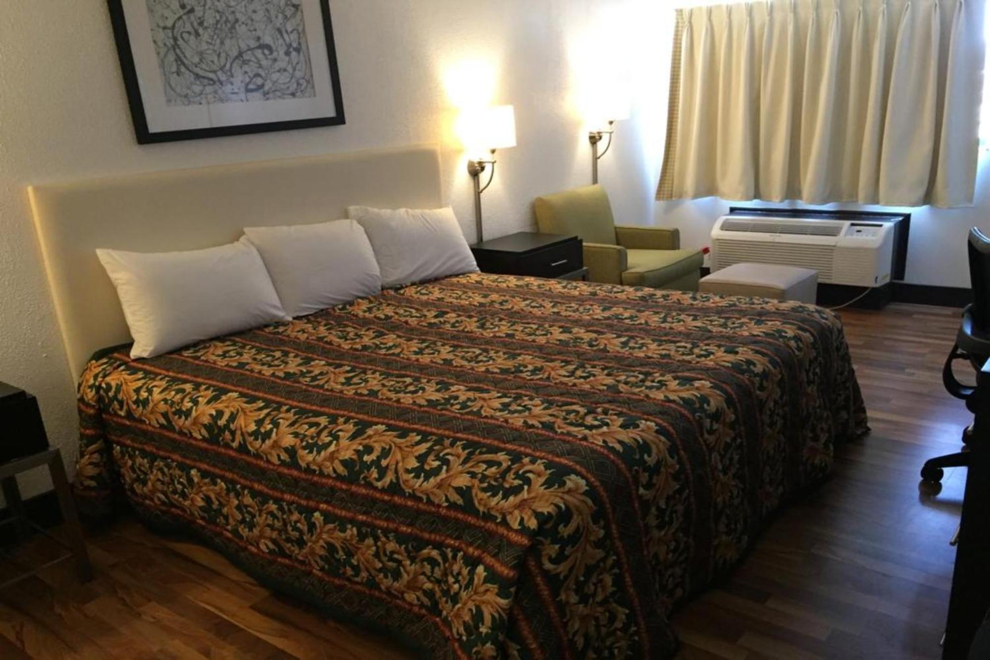 Economy Inn Of Holland Ngoại thất bức ảnh