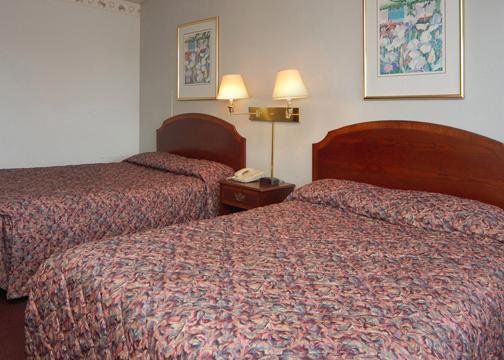 Economy Inn Of Holland Phòng bức ảnh