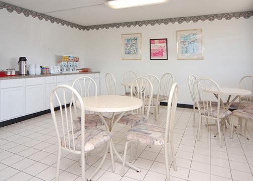 Economy Inn Of Holland Nhà hàng bức ảnh